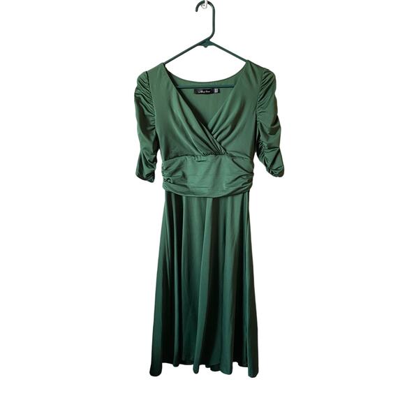 Women's Size 6 Green 1/2 Sleeve Modest Midi Dress - Picture 1 of 3
